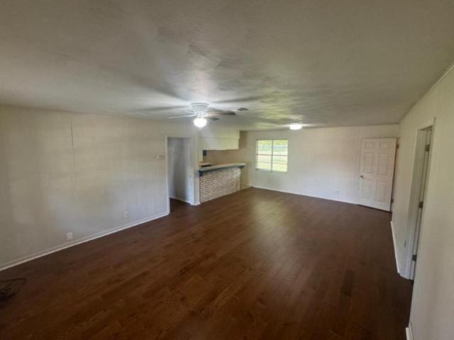 3 bedroom, Markham TX 77456 105845125