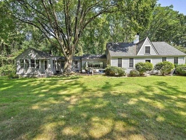 3 bedroom, Marshfield MA 02050 105477528