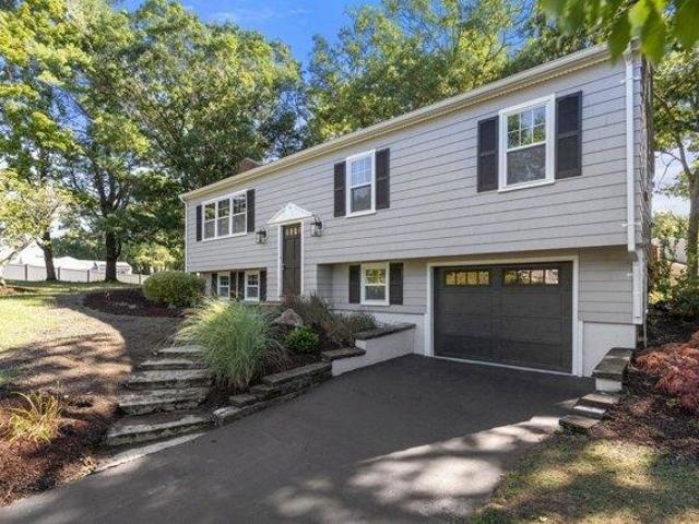 3 bedroom, Marshfield MA 02050 105612331