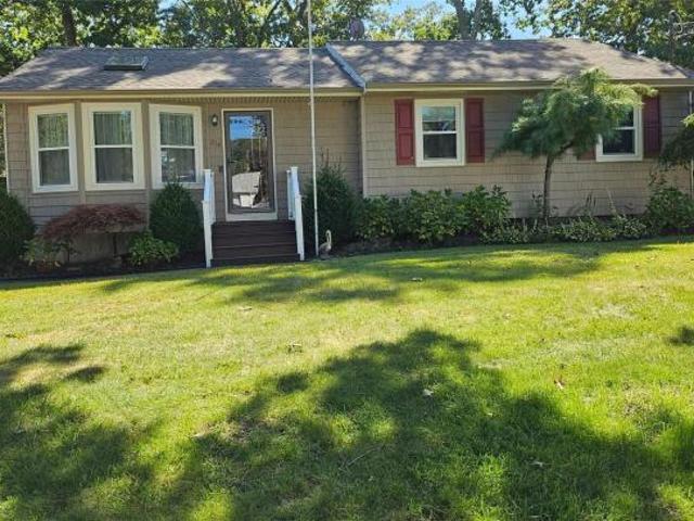 3 bedroom, Mastic NY 11950 72692235
