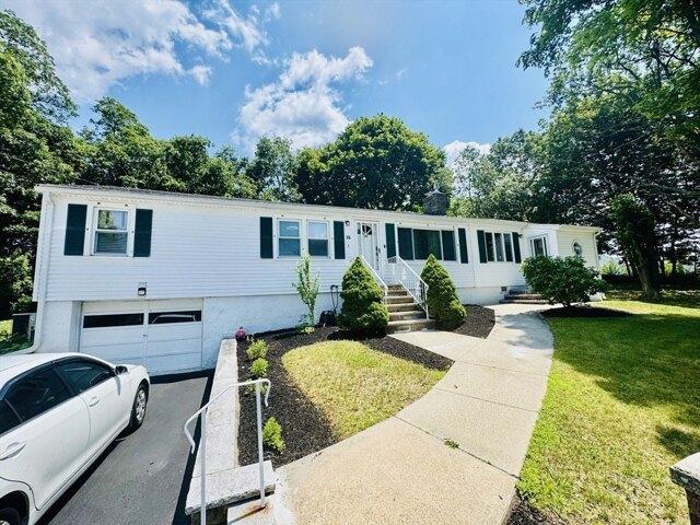 3 bedroom, Methuen MA 01844 104542551