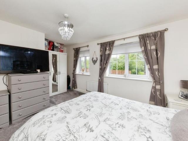 3 bedroom mews to rent