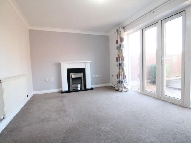 3 bedroom mews to rent