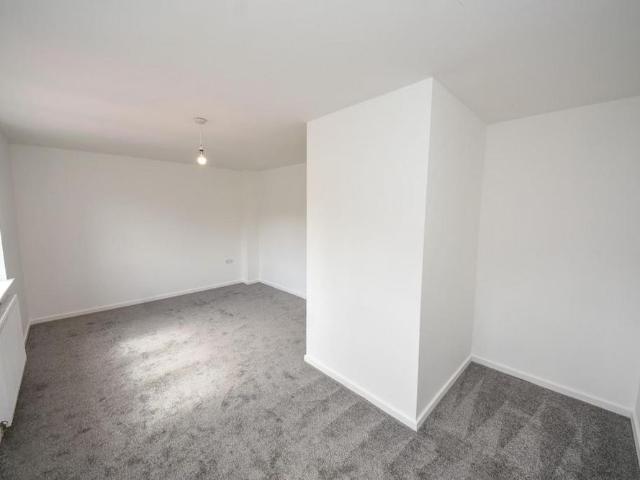 3 bedroom mews to rent