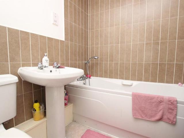 3 bedroom mews to rent