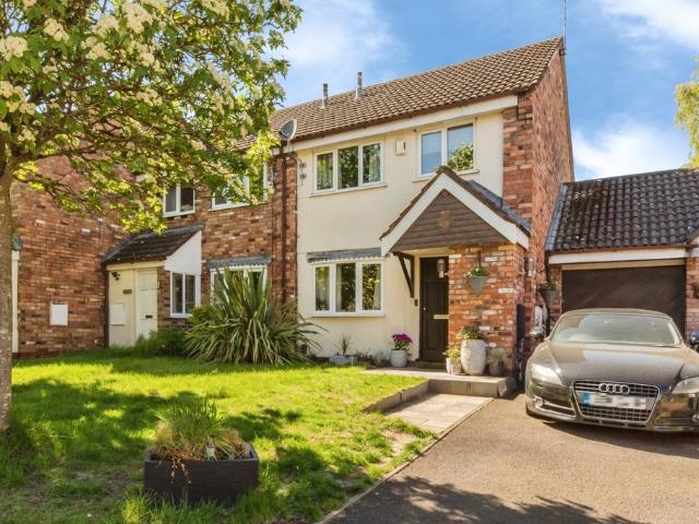 3 bedroom mews for sale