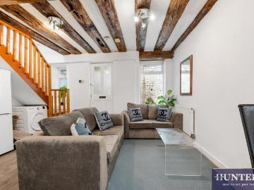 3 bedroom mews for sale