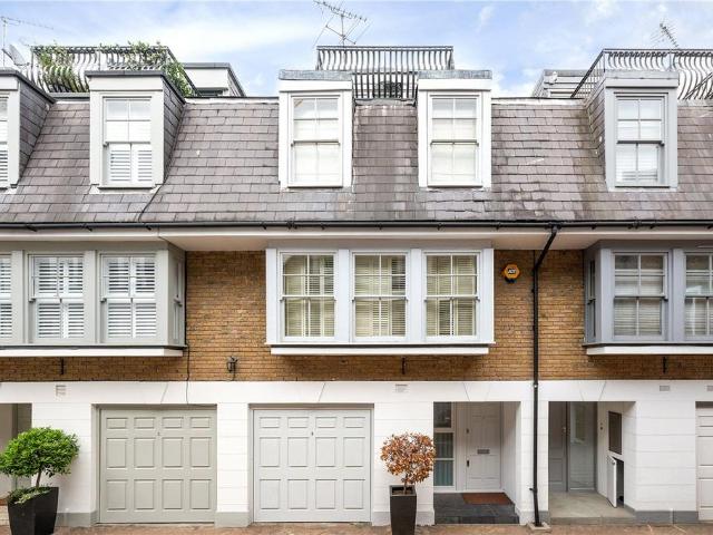 3 bedroom mews for sale