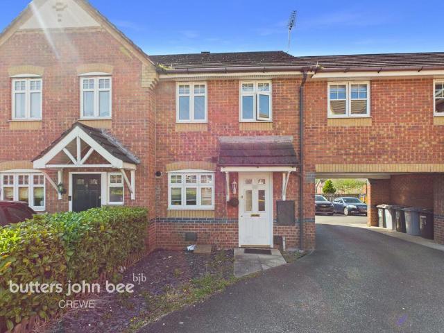 3 bedroom mews for sale