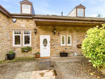 3 bedroom mews for sale