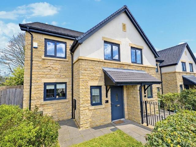 3 bedroom mews for sale