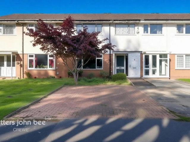 3 bedroom mews for sale