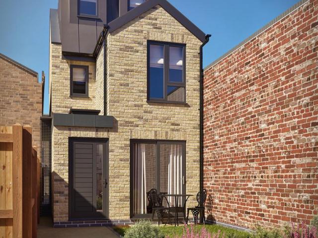 3 bedroom mews for sale