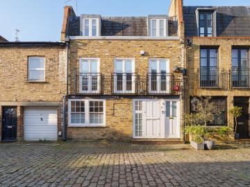 3 bedroom mews for sale