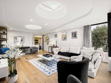 Wendell Park, London, Greater London - Balcony