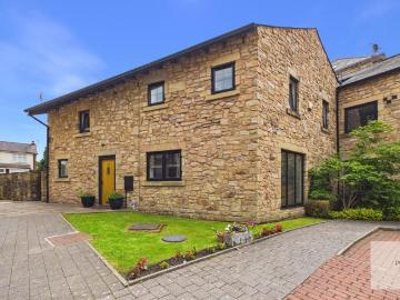 3 bedroom mews for sale