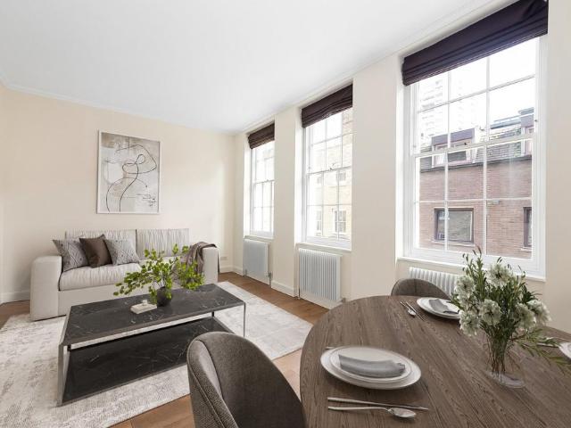 3 bedroom mews for sale