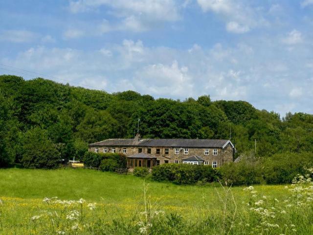 3 bedroom mews for sale