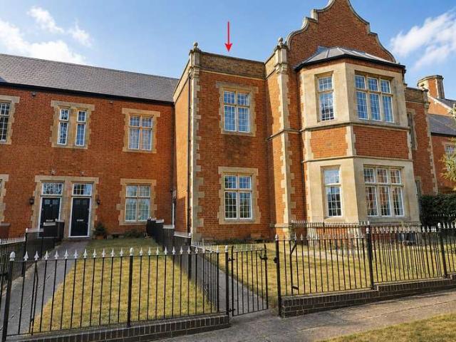 3 Bedroom Mews House