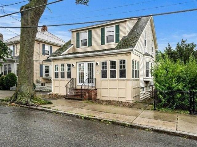 3 bedroom, Medford MA 02155 105577676