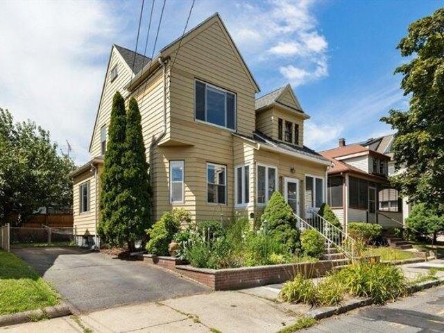 3 bedroom, Medford MA 02155 105365147