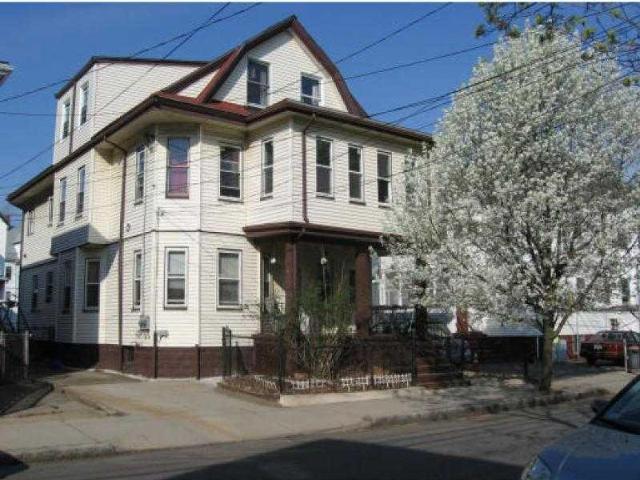 3 bedroom, Medford MA 02155 LS98396397
