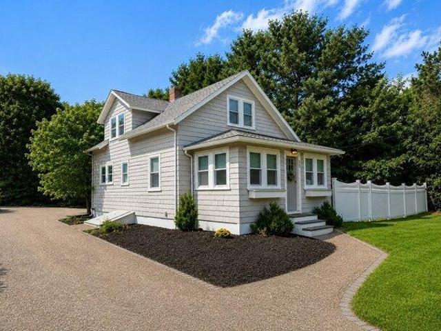3 bedroom, Medfield MA 02052 105439492