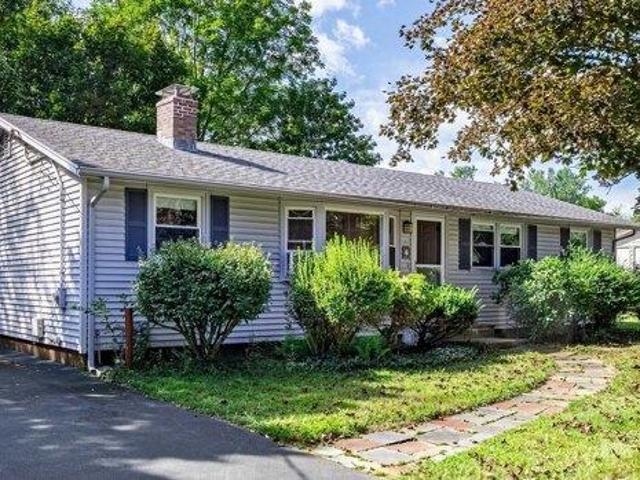 3 bedroom, Medway MA 02053 105575902