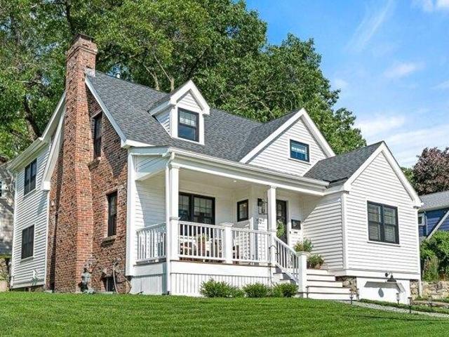 3 bedroom, Melrose MA 02176 105495610