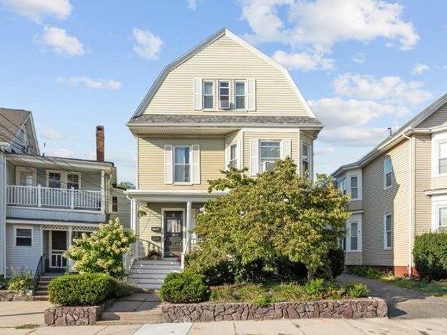 3 bedroom, Melrose MA 02176 105560115