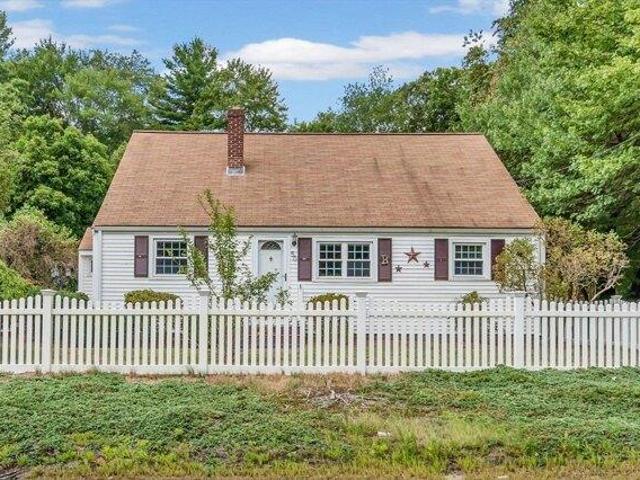 3 bedroom, Mendon MA 01756 105418395