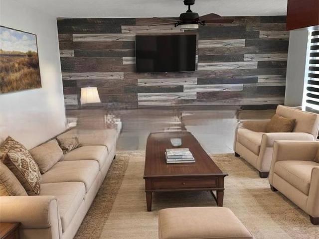 3 bedroom, Miami Gardens FL 33055 95189906
