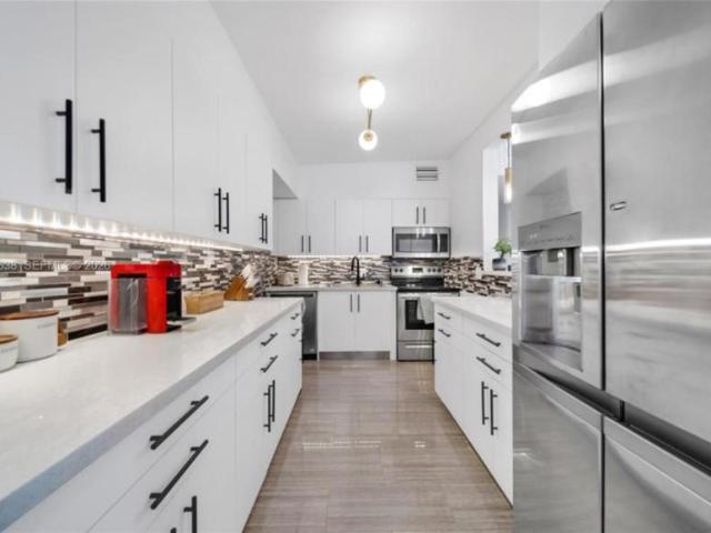 3 bedroom, Miami FL 33129 106220678