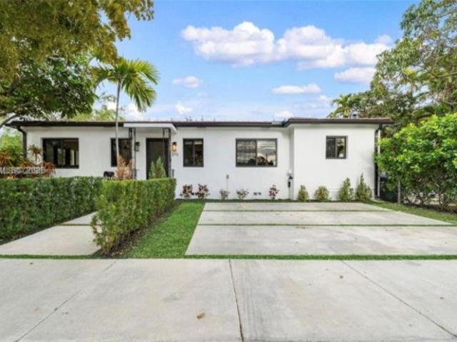 3 bedroom, Miami FL 33129 106220701