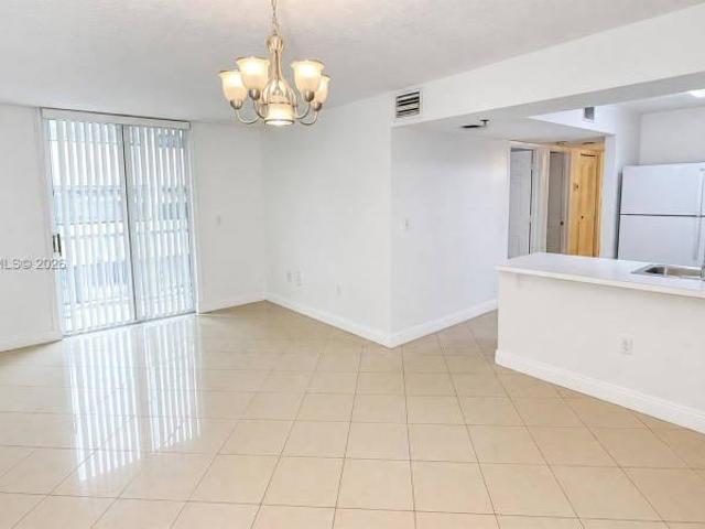 3 bedroom, Miami FL 33130 105377570