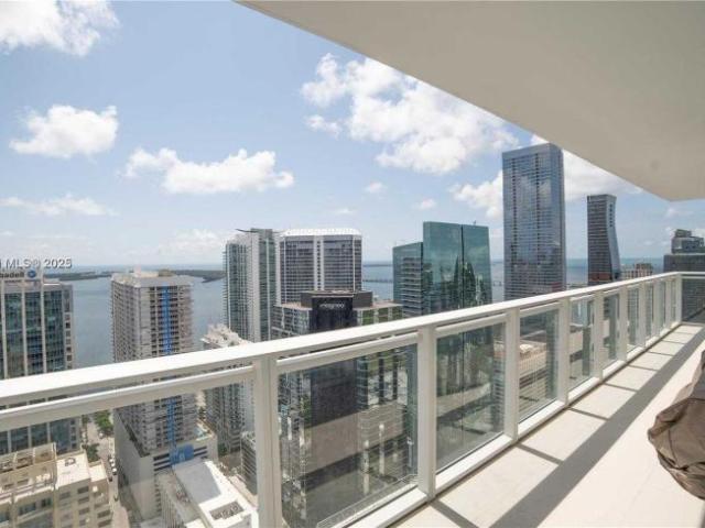 3 bedroom, Miami FL 33131 LS92822327