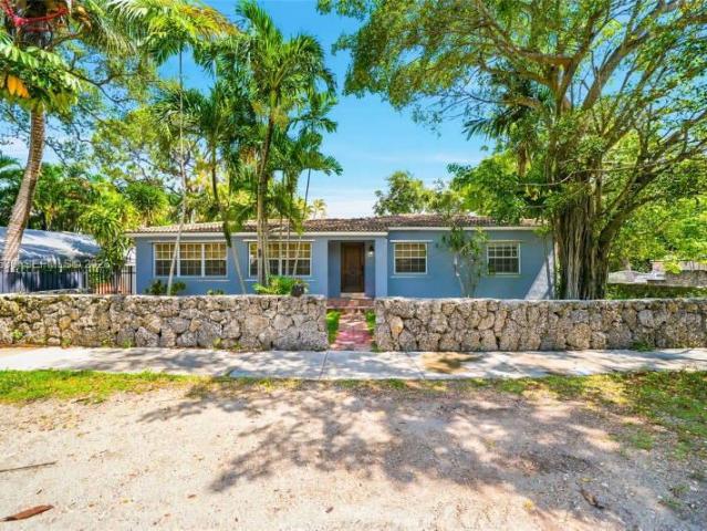 3 bedroom, Miami FL 33133 105247802