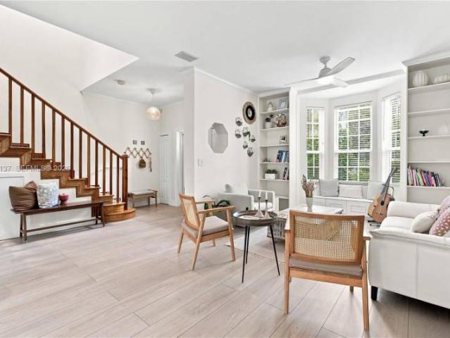 3 bedroom, Miami FL 33133 105715072