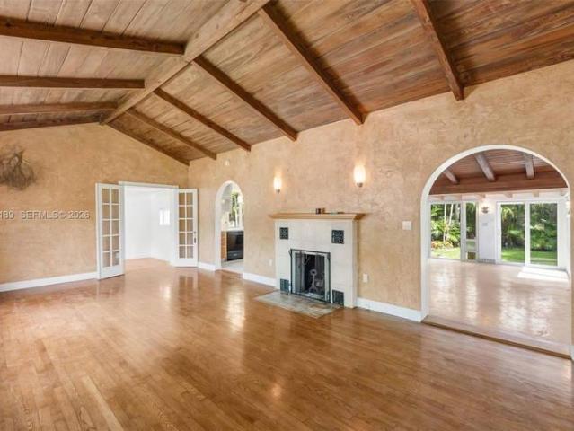 3 bedroom, Miami FL 33133 106076936