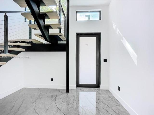 3 bedroom, Miami FL 33133 106244335