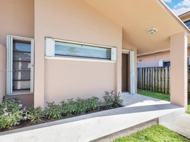 3 bedroom, Miami FL 33133 101985971