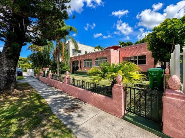3 bedroom, Miami FL 33135 106244333
