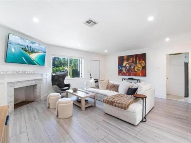 3 bedroom, Miami FL 33138 106220601