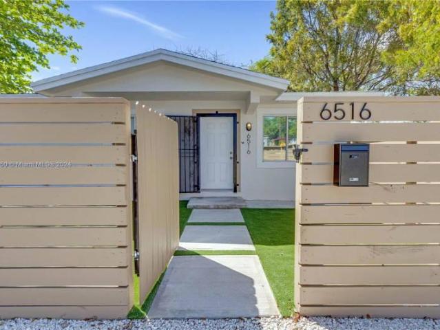 3 bedroom, Miami FL 33138 101985683