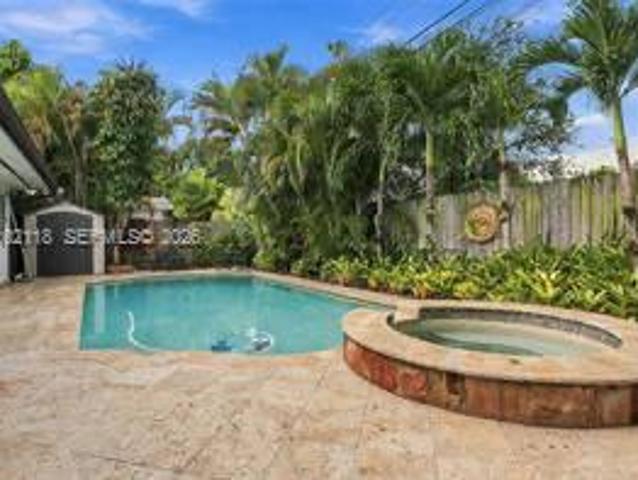 3 bedroom, Miami FL 33144 106076922