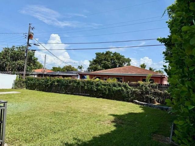 3 bedroom, Miami FL 33145 106117306