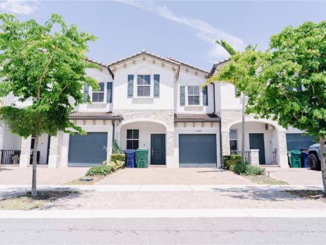 3 bedroom, Miami FL 33147 106246416