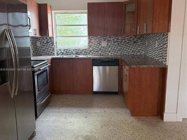 3 bedroom, Miami FL 33155 106030495