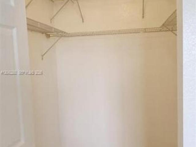 3 bedroom, Miami FL 33157 106220624