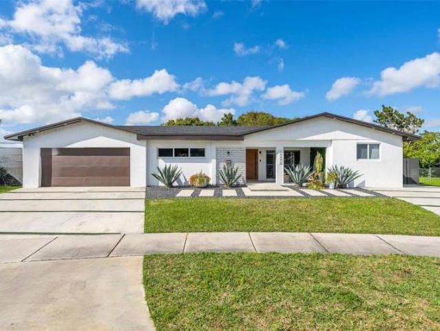 3 bedroom, Miami FL 33157 95625318